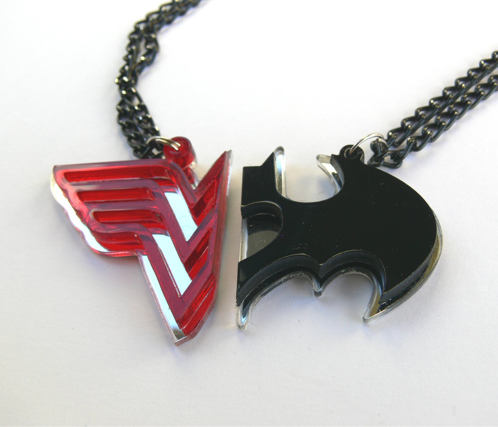 Wonder Woman Batman couple necklaces Laser cut from red